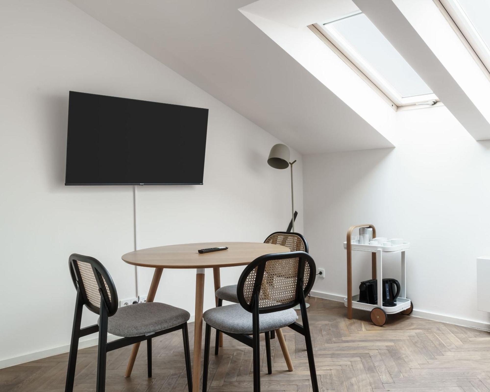 Limehome Prague Halkova Ngoại thất bức ảnh